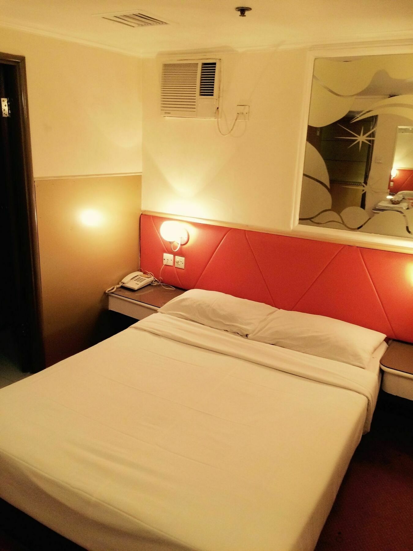 J Hotel Hong Kong Exterior photo